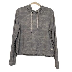 Vuori Women’s Halo Essential Hoodie Grey Camo Large Athletic Hiking Active Gym